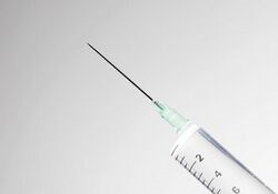 代生宝宝发烧时四肢冰凉现象解析
